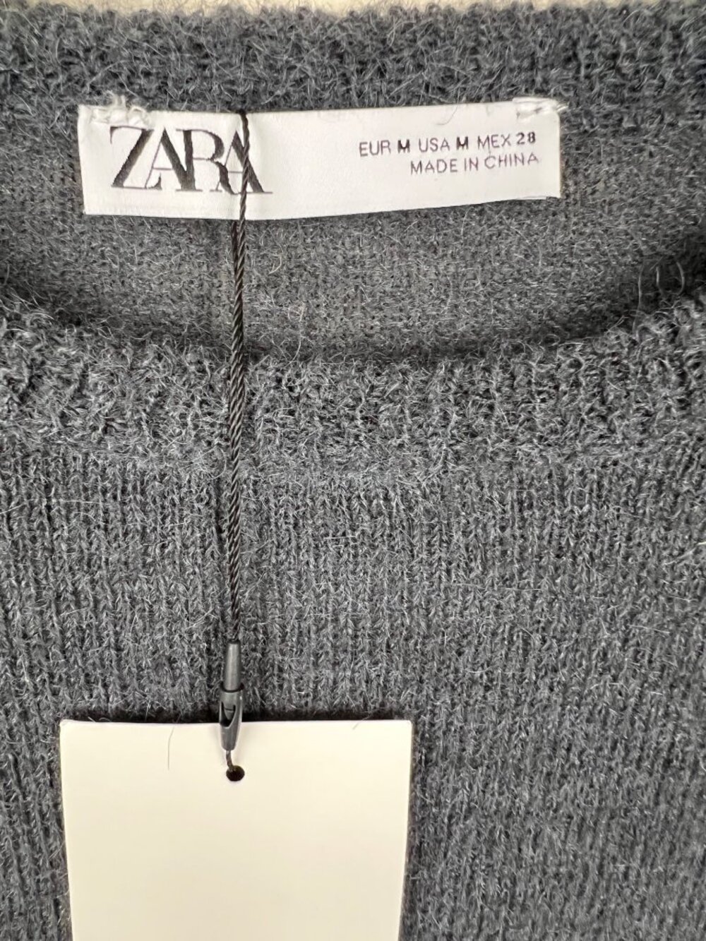 Zara Cropped Sweater - Picture 2 of 11
